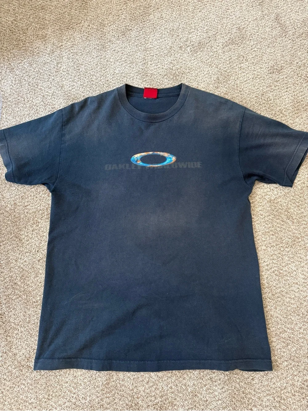 Oakley World Wide Vintage Shirt - Picture 1 of 10
